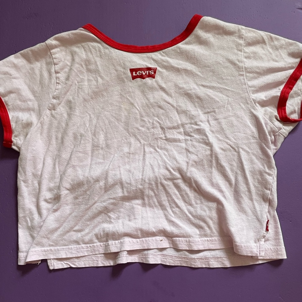 Baby Pink & Red Cropped Levi’s Tee 💗 SIZE JUNIOR’S L